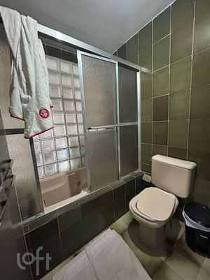 Image 23 - 903652