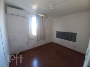 Image 4 - 903875