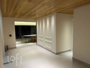 Image 15 - 903930