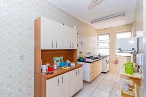 Image 24 - 904062
