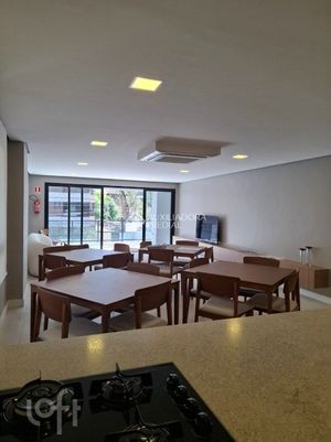 Image 17 - 904162