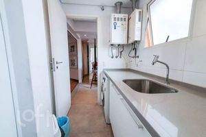 Image 41 - 904173
