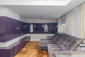 Image 5 - 904243