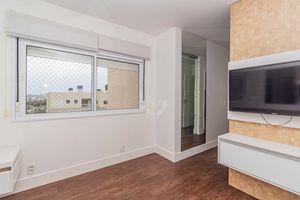 Image 19 - 904243
