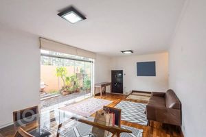 Image 3 - 904370