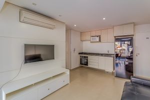 Image 7 - 904427