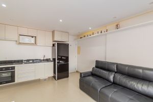 Image 6 - 904427