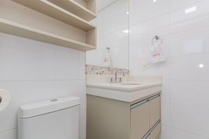 Image 10 - 904427