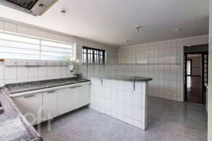 Image 22 - 904457