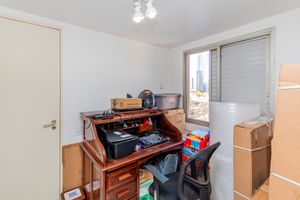 Image 35 - 904505