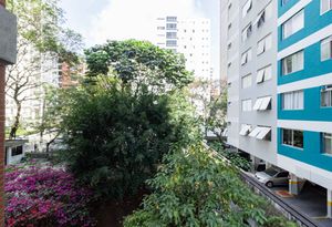 Image 24 - 904567