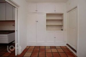 Image 7 - 904634