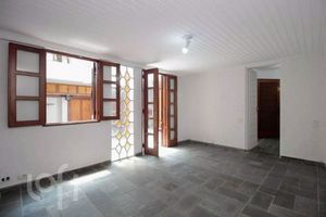 Image 21 - 904634