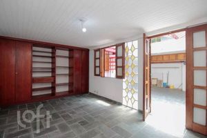 Image 19 - 904634