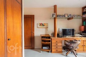 Image 11 - 904659