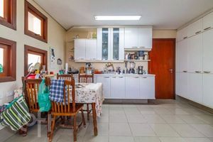 Image 8 - 904691
