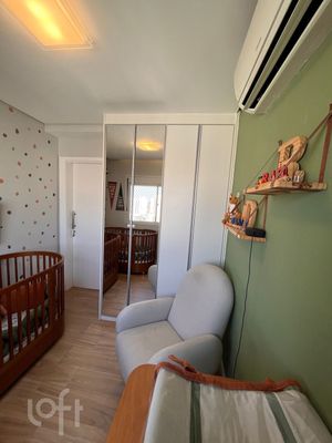Image 17 - 904875