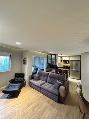 Image 27 - 904875