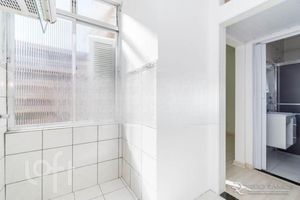 Image 6 - 904956
