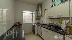 Image 5 - 905290