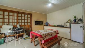 Image 17 - 905290