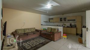 Image 21 - 905290