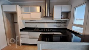 Image 5 - 905472