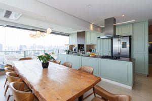 Image 10 - 905542