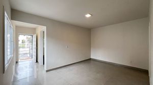 Image 4 - 906182