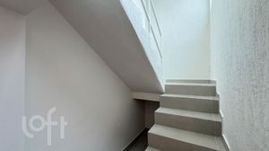 Image 32 - 906182