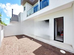 Image 32 - 906411