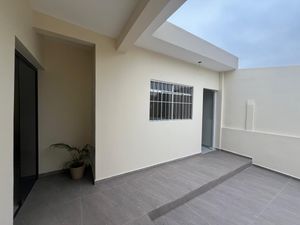 Image 8 - 906520