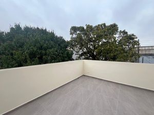 Image 12 - 906520