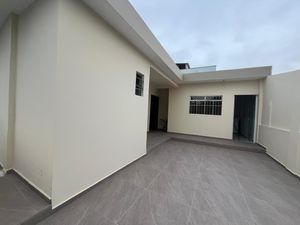 Image 9 - 906520