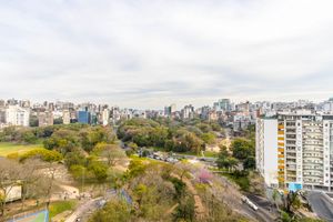 Image 9 - 907523