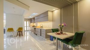 Image 4 - 909657