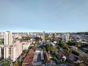 Image 9 - 912281