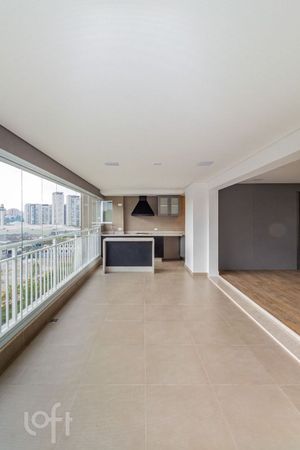 Image 3 - 913841