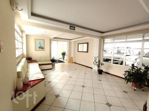 Image 19 - 914934