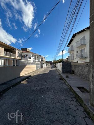 Image 30 - 914940