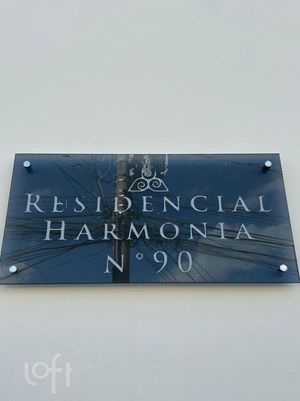 Image 33 - 914940