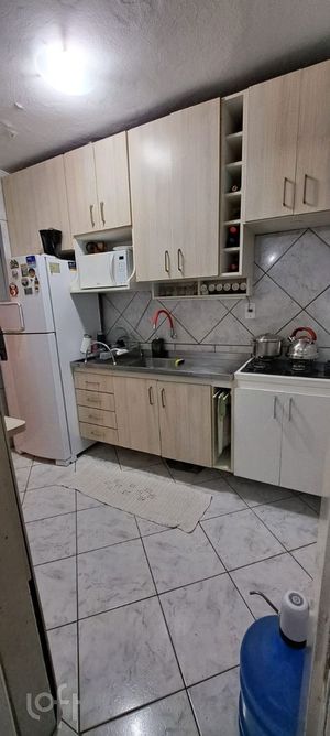 Image 6 - 914941