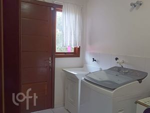 Image 30 - 914943