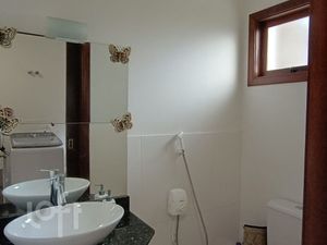 Image 31 - 914943