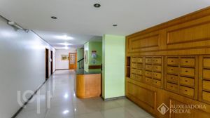 Image 31 - 914944