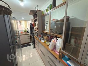 Image 1 - 914945