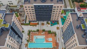 Image 35 - 914947