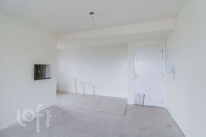 Image 2 - 914947