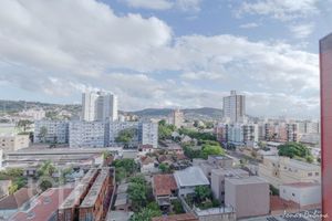 Image 16 - 914958