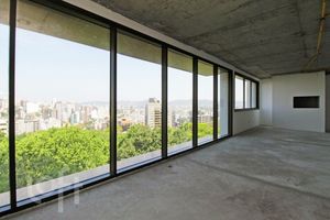 Image 8 - 914997